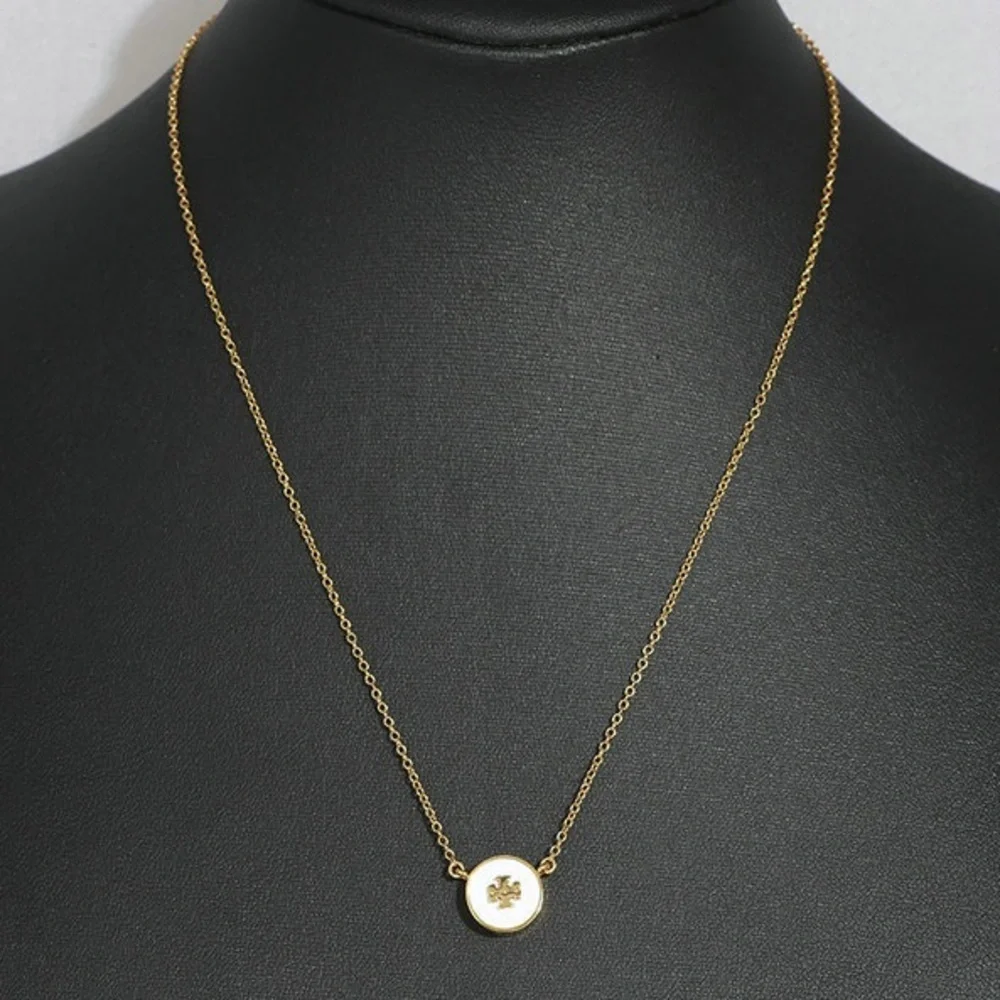 Tory Burch Gold and White Clover Pendant Necklace - Picture 5 of 6